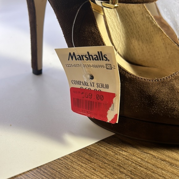 Michael Kors NWT women’s suede heels size 7 in excellent condition - Picture 6 of 6